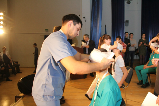 1-2 декабря 2014 года команда Медицинского института ПГУ под руководством к.м.н., доцента Темникова В.А. принимала участие во V Поволжской региональной студенческой олимпиаде по хирургии, которая проходила в Башкирском государственном медицинском университете (БГМУ, г. Уфа)